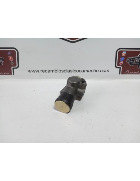 Regulador de freno Renault 4 , 6 , 12 de 2 tomas ( entrada y salida )