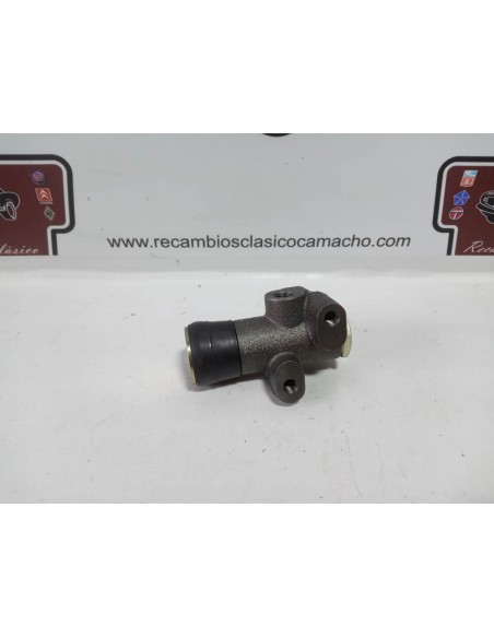 Regulador de freno Renault 4 , 6 , 12 de 2 tomas ( entrada y salida )