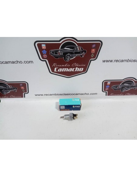 Interruptor marcha atrás Seat 124 , 131 , 1430 y 132  de 4 velocidades