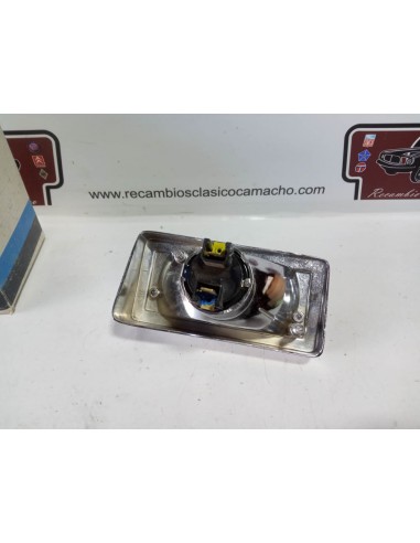 Piloto delantero Izquierdo Seat 124 primera serie