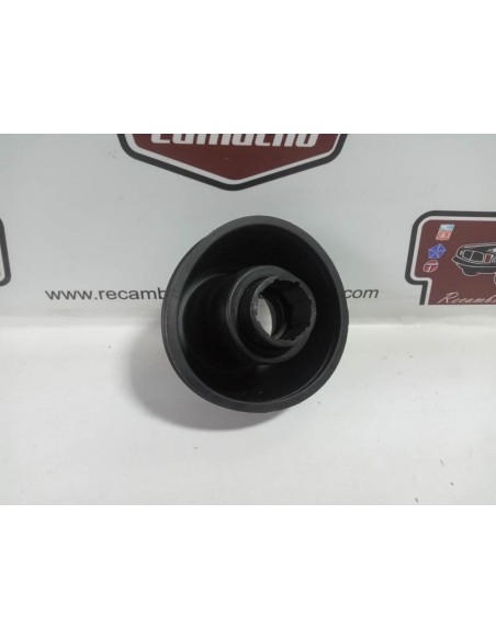 GUARDAPOLVO DE PALIER LADO CAMBIO SEAT 600 D,E Y L