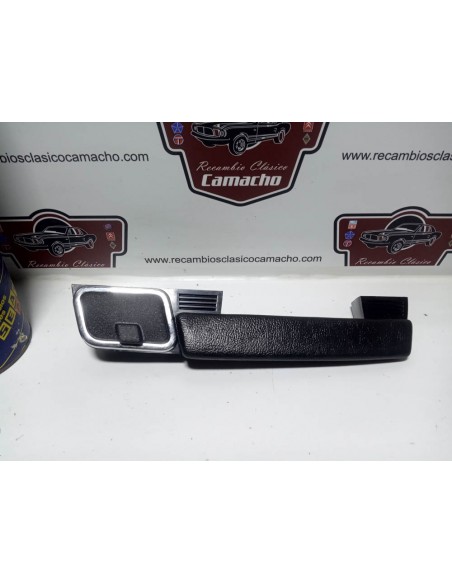 Apoyabrazos trasero derecho Seat 124