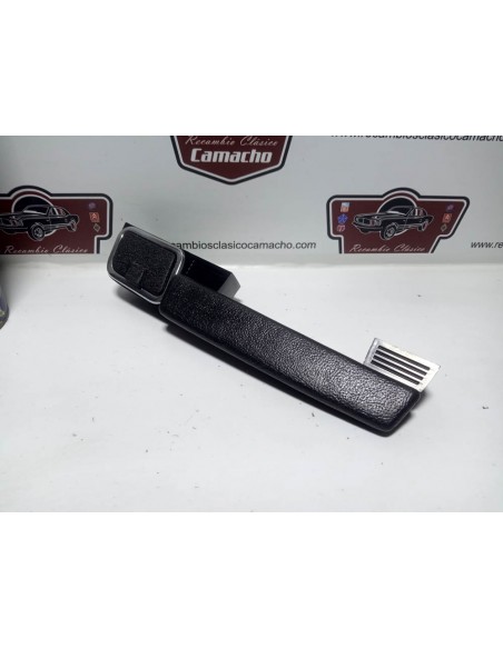 Apoyabrazos trasero derecho Seat 124