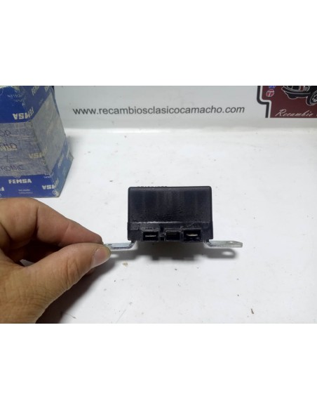 Regulador de alternador Seat 124 , 1430 , 131 , 132 , Sport , etc (FEMSA RFH12-7)