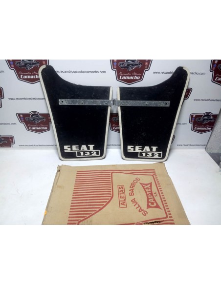 Pareja faldilla trasera Seat 132