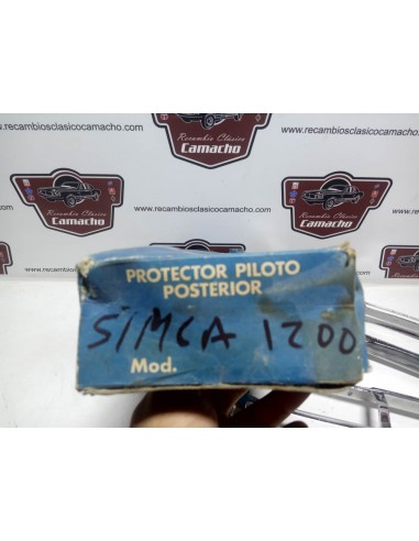Pareja protector piloto trasero metálico Simca 1200