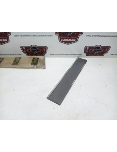 Moldura embellecedor tapa de guantera Seat 124 D 2
