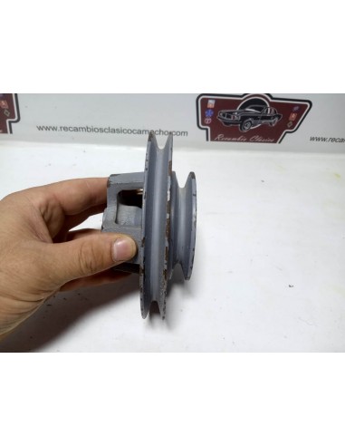 Polea bomba de agua Renault 4