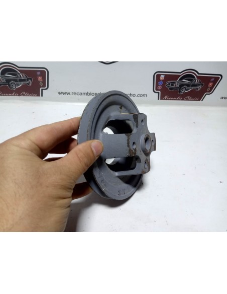 Polea bomba de agua Renault 4