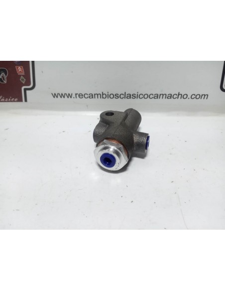 Repartidor de frenada Renault 8 , 10 y Renault 4 antiguo (1 entrada y 2 salidas)