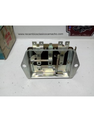 Regulador de dinamo Renault 4,5,6,8,10, Ondine , Gordini y Dauphine (FEMSA GRC12-2)