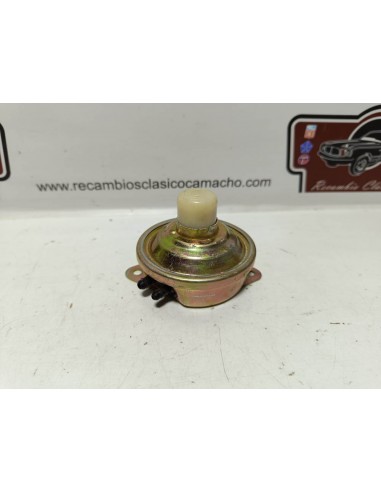 Bomba limpiaparabrisas de pie Ebro , Sava y Pegaso