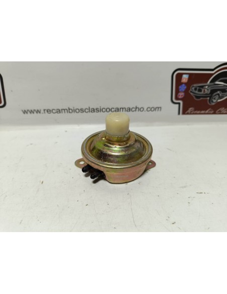 Bomba limpiaparabrisas de pie Ebro , Sava y Pegaso