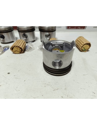 Juego pistones completos Seat 850 y 133 sobremedida 65.40 mm