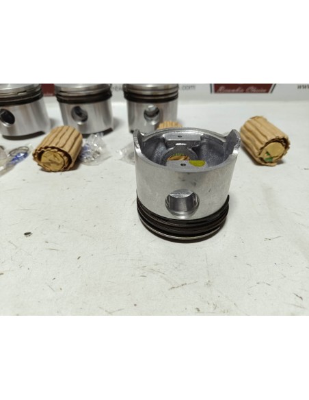 Juego pistones completos Seat 850 y 133 sobremedida 65.40 mm