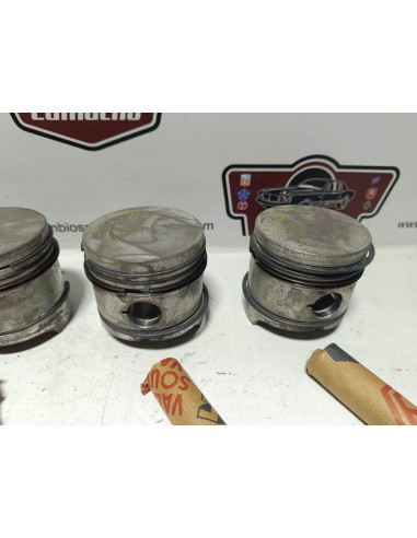 Juego de pistones Simca 900 y 1000 (68,50 mm sobremedida)