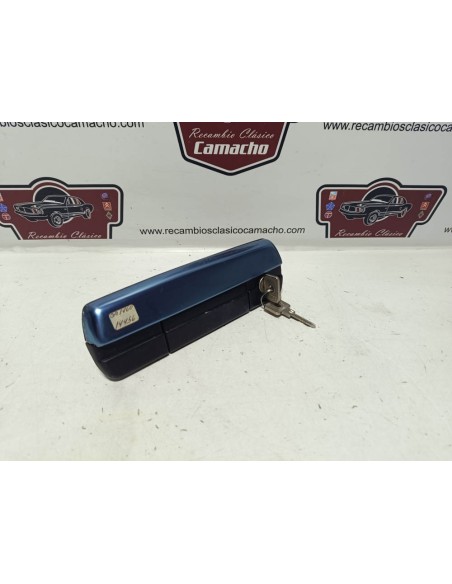 Manilla delantera derecha Seat 131 última serie con llaves