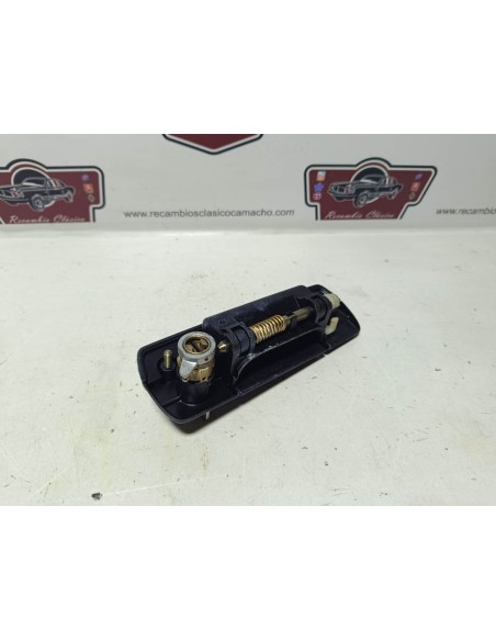 Manilla delantera derecha Seat 131 última serie con llaves