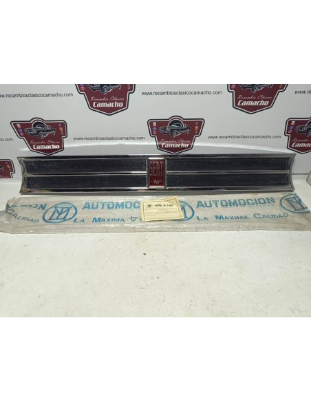 Rejilla Seat 850 Especial Lujo 4 puertas