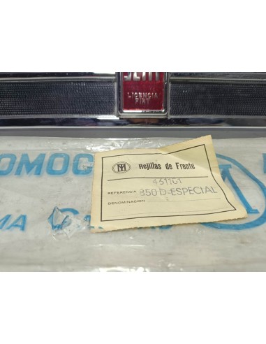 Rejilla Seat 850 Especial Lujo 4 puertas