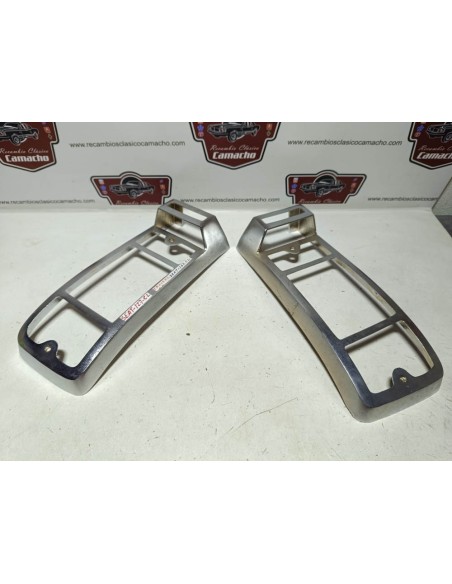 Pareja protector o bisel piloto trasero Seat 127 CL