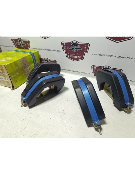 Juego 4 mascotas de paragolpes Renault 18