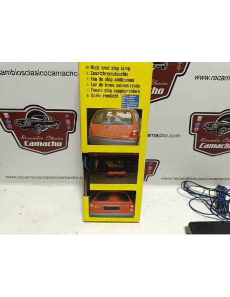 Tercera luz de freno coche clásico