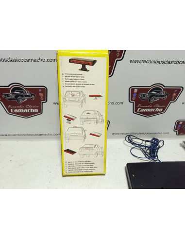 Tercera luz de freno coche clásico