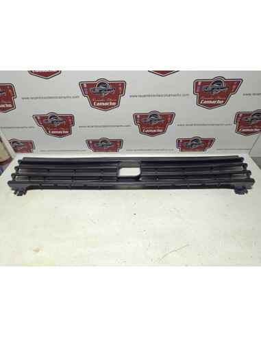 Rejilla delantera Seat Ibiza MK1 (sin emblema)