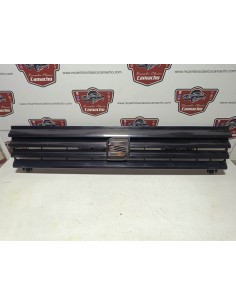 Rejilla delantera Seat Ibiza MK1 (con emblema) 2