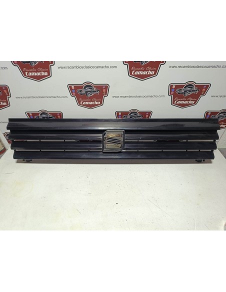 Rejilla delantera Seat Ibiza MK1 (con emblema)