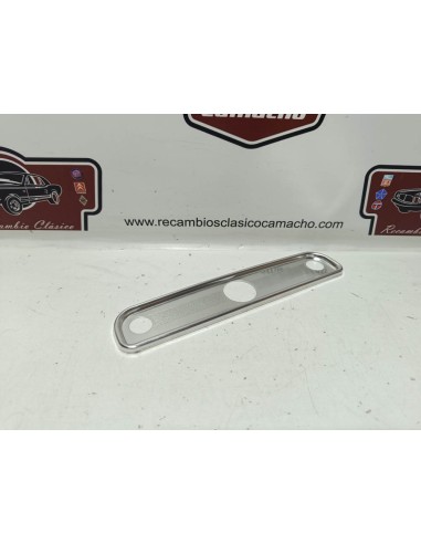 Embellecedor central de salpicadero Seat 600 (aluminio)