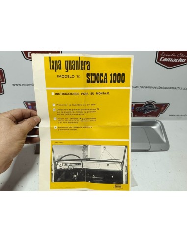 Tapa de guantera con llaves Simca 1000 modelo del 71