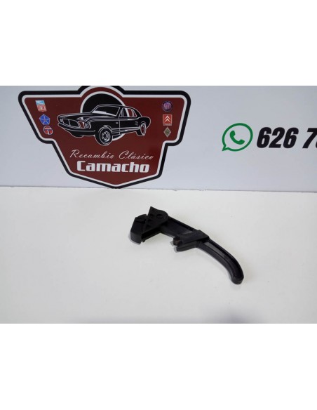 TIRADOR CAPO DELANTERO SEAT 131