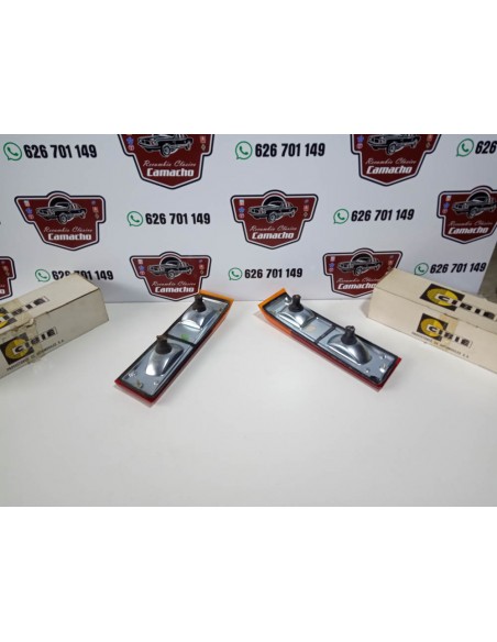 PAREJA PILOTO TRASERO RENAULT 8 SEGUNDA SERIE