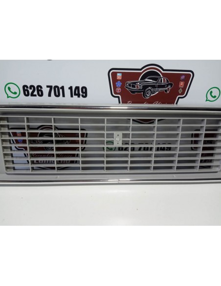 REJILLA DELANTERA GRIS RENAULT 4 Y F6 MODELO CLAN