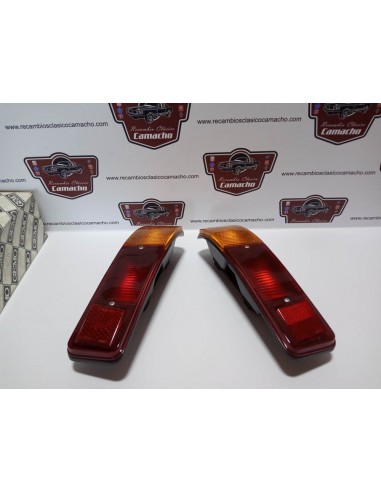 PAREJA PILOTO TRASERO SEAT 127  CON PORTALAMPARAS