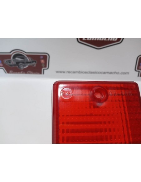 TULIPA TRASERA DERECHA ROJA SEAT 124 D FORES