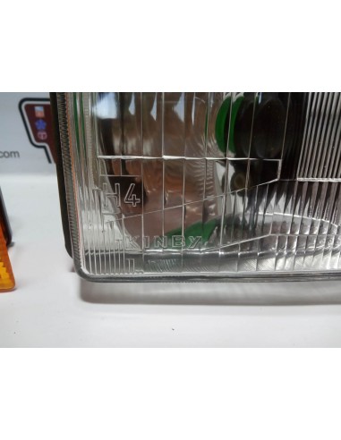 FARO Y PILOTO DELANTERO DERECHO SEAT 1200 SPORT BOCANEGRA