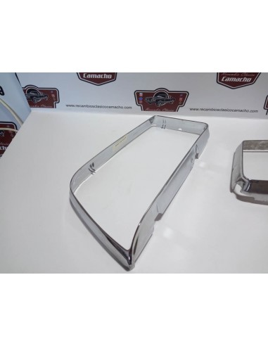 PAREJA CERQUILLO BISEL FARO PEUGEOT 505