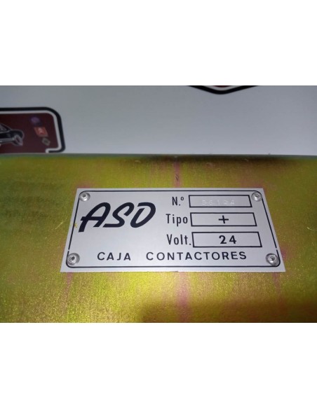 CAJA DE CONTACTOS 24 VOLTIOS A.S.D. (METALICO)