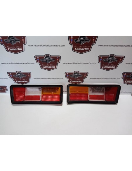 PAREJA TULIPA TRASERA SIMCA 1200 CROMADA