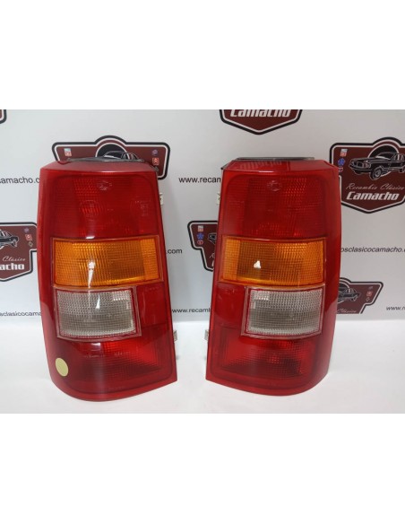 PAREJA PILOTO TRASERO RENAULT 18 FAMILIAR RANCHERA