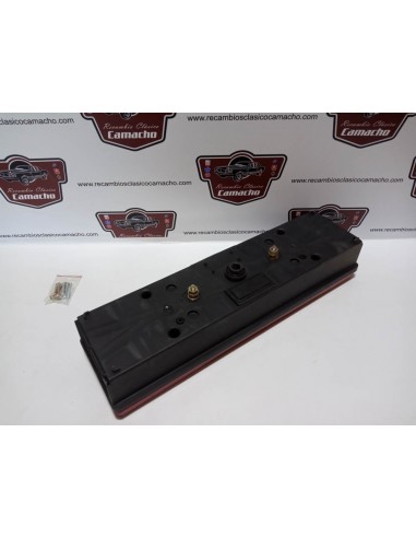 PILOTO TRASERO IZQUIERDO CAMION VOLVO,MAN ,SACNIA Y DAF CON LUZ MATRICULA