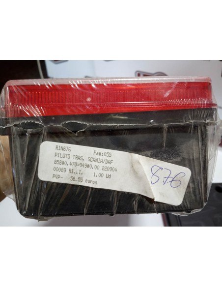 PILOTO TRASERO IZQUIERDO CAMION VOLVO,MAN ,SACNIA Y DAF CON LUZ MATRICULA