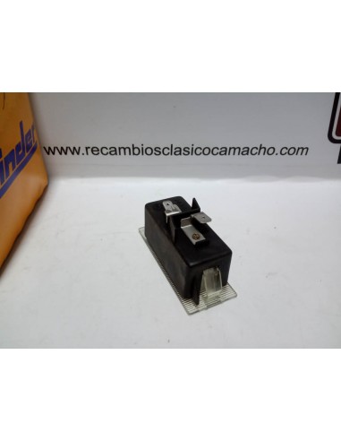 PILOTO LUZ DE MATRICULA UNIVERSAL RINDER 971