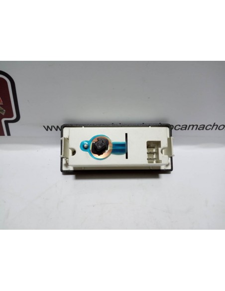 RELOJ DIGITAL PEUGEOT 205