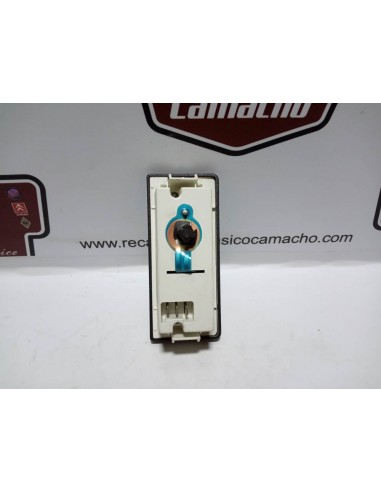 RELOJ DIGITAL PEUGEOT 205