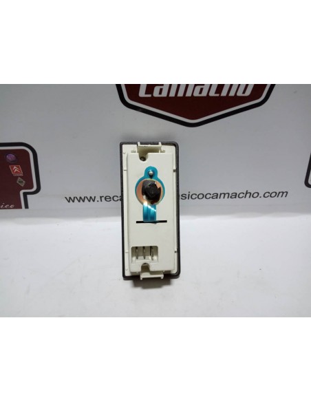 RELOJ DIGITAL PEUGEOT 205